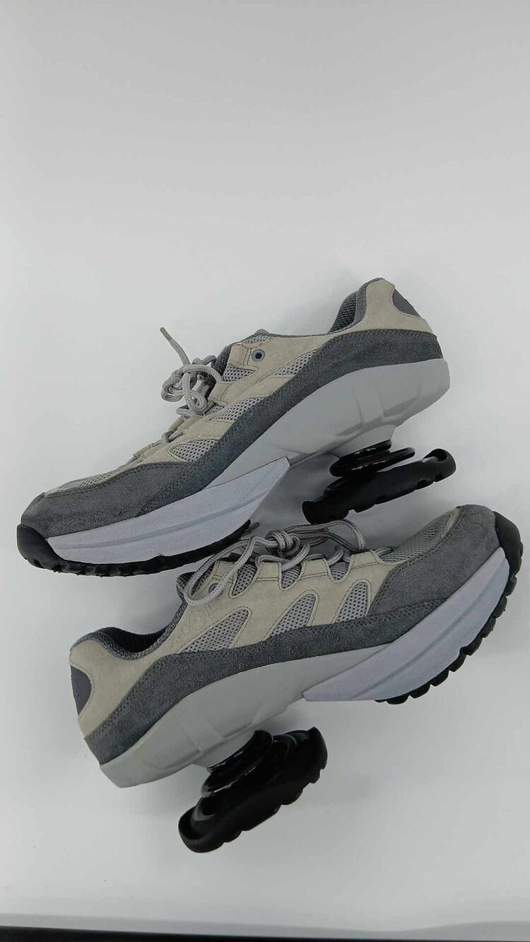 Z-Coil orthopedic walking shoe men’s 10